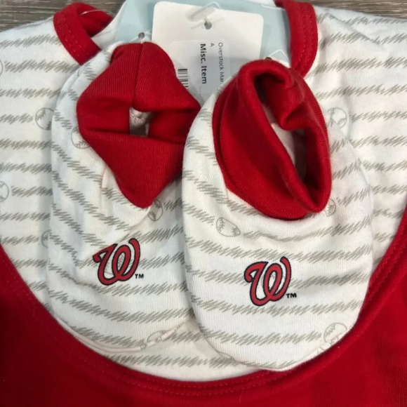 NWT MLB Washington Nationals Infant Bodysuit & Bib Set Red Unisex 6-9 Months - Picture 2 of 5